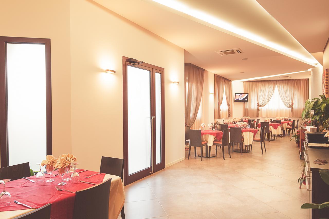 Su Pititeri Otel Macomer Dış mekan fotoğraf